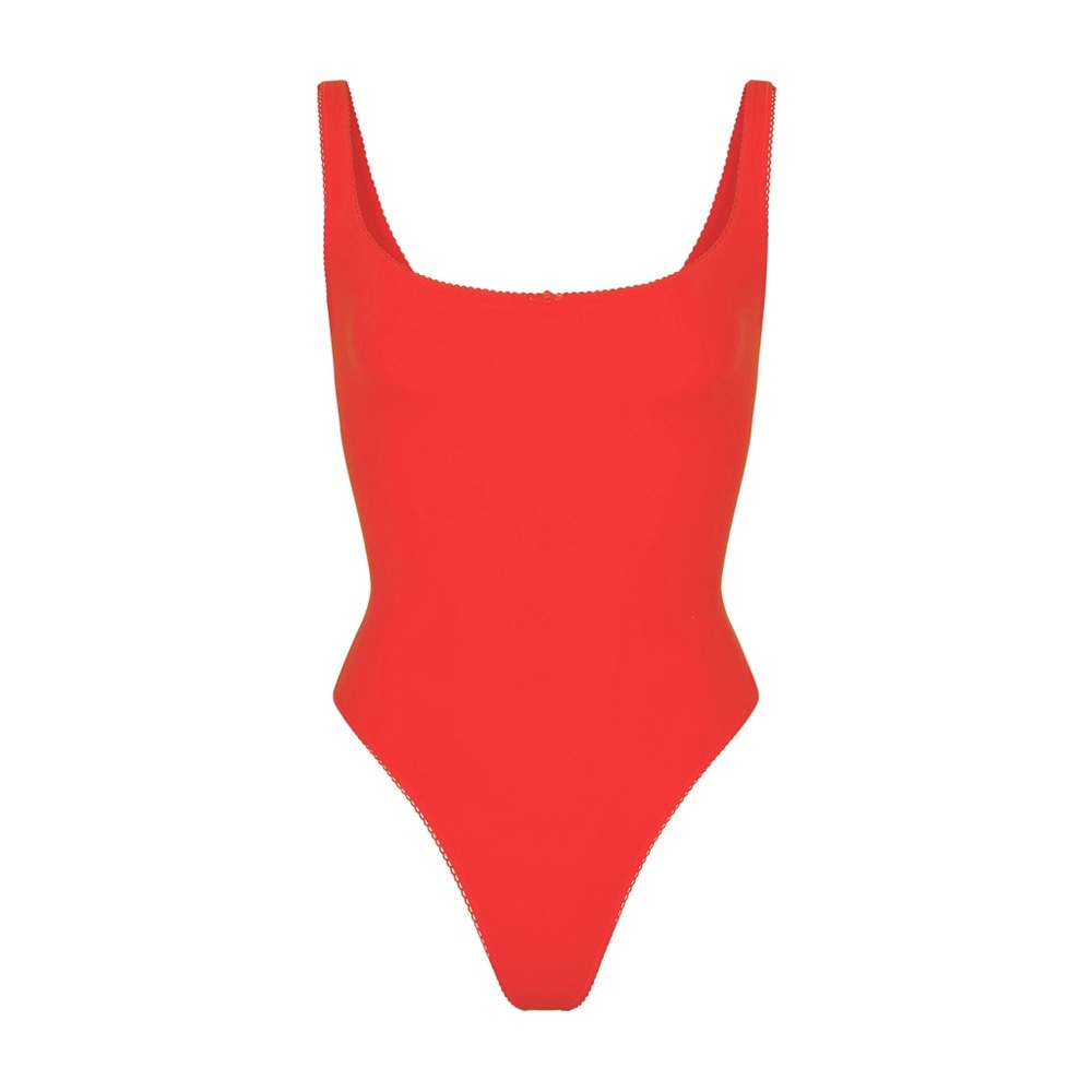 SKIMS Fits Everybody Red Picot Trim Bodysuit - Picture 7 of 8